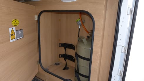 4p Eura Mobil alcove from 2021
