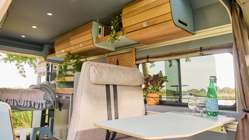 - voor de uitslapers – Camping-car modulaire avec toit relevable pour 4 personnes