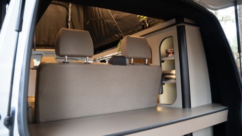 Meeko – 4 Berth Volkswagen T6.1 Campervan 