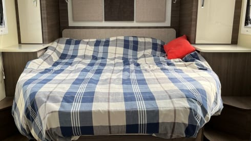 4p Queen bed, lifting bed 2019