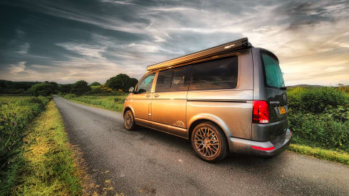 Colin – 2022 VW T6.1 Campervan. 4 Berth. Dogs allowed