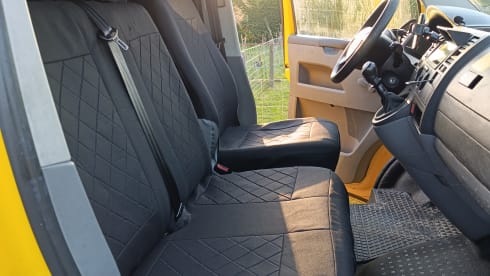 2p Volkswagen bus from 2007