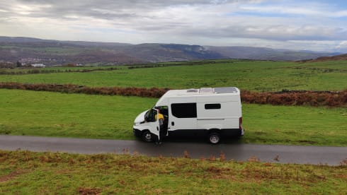 3 Schlafplätze. Anderer Bus aus dem Jahr 2017