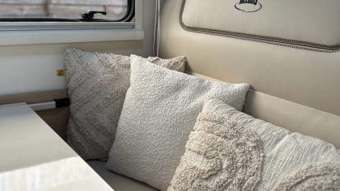 Fupke – 6p McLouis alcove from 2023