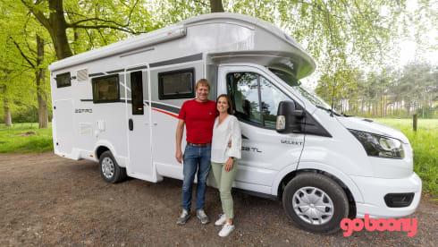 Mielke – Spacious Mobilhome Rollerteam Zefiro Plus 298TL 5 persons - Automatic