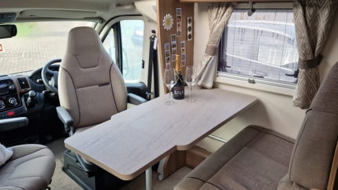 Bessie – 4 berth Swift Bessacar motorhome 