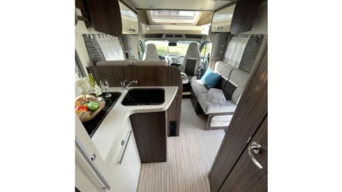 Bennie – Benimar Tessoro 442 Half integraal 2018, 4p