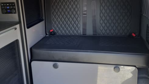 Harvey  – 2 berth VW High-Top LWB Campervan AC