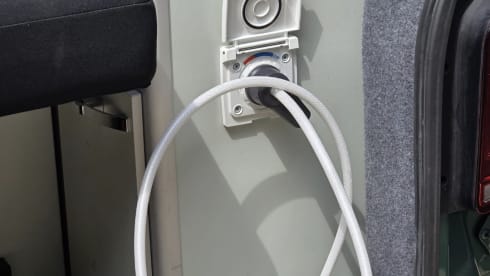 Essy – 4 berth Volkswagen campervan from 2021