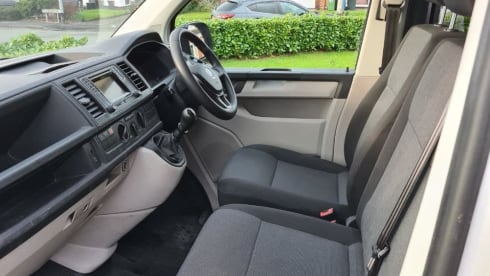 Victoria – VW Camper Van - T6 2017