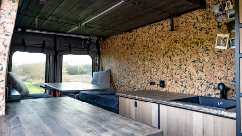 COSY off-grid bus