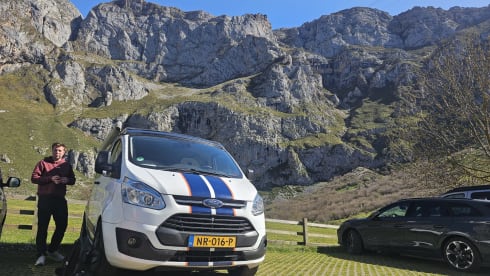 The Fugget – Reliable Ford Nugget, 69,000 km, urban camper, comfortable, complete