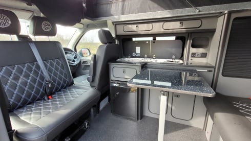 Van Greta  – 4 berth T6.1 Volkswagen Campervan