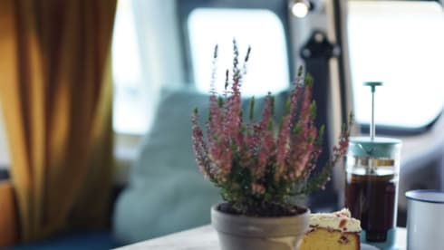 Bella – modern super cosy Left HD. - insurance included in price!