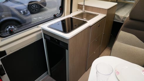 Chausson3, 2 sleeping- 4 seats.