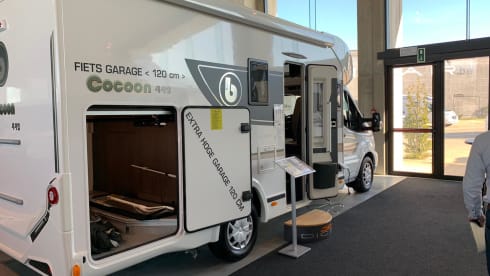 luxury ford benimar for rent bwjr 2021