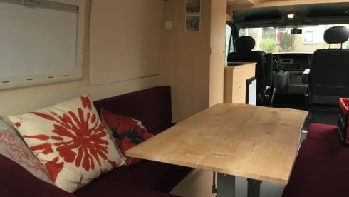 Ruth – Spacious, high 2p bus camper 
