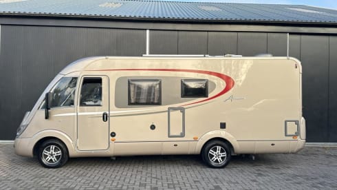 Goldy – 4P Integrale camper, Burstner, gold