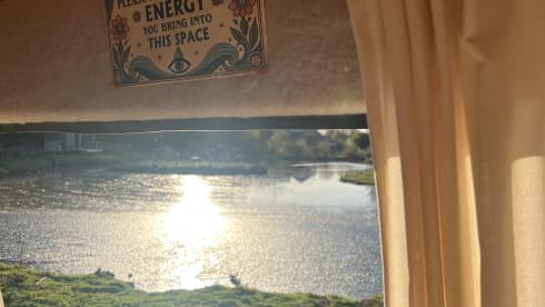 Banana – 2p Ford campervan uit 2018