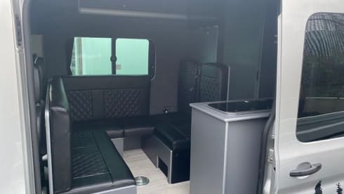 4p Luxury Campervan 