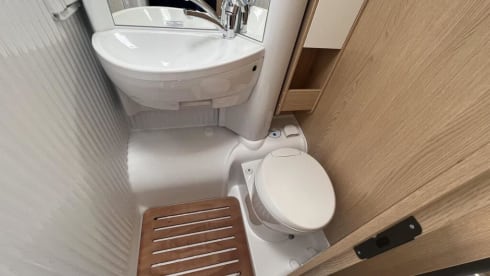 Little Sunny – 2 berth Sunlight V60 Adventure Edition