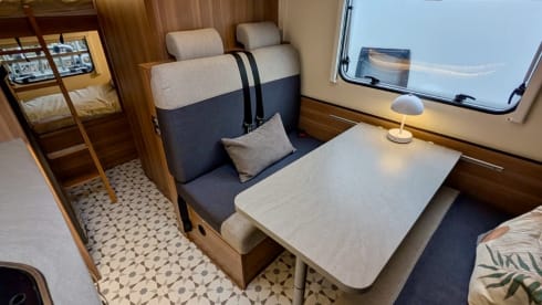 🚐 6-Berth Weinsberg Motorhome – Family-Ready and Fully Equipped