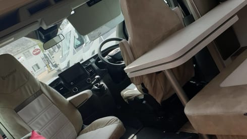 Tessa – Benimar semi-integraal met 4 slaapplaatsen vanaf 2021