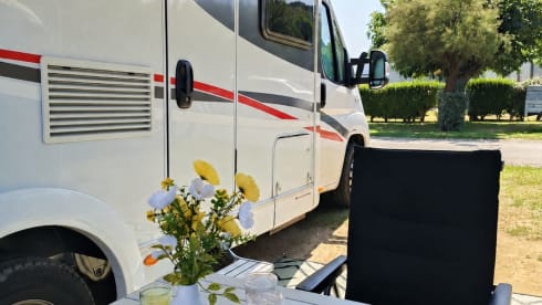 Sunlight T64 - camping-car spacieux - liberté absolue