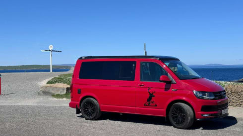 Rocco – 4 berth Volkswagen T6 Transporter campervan 2017