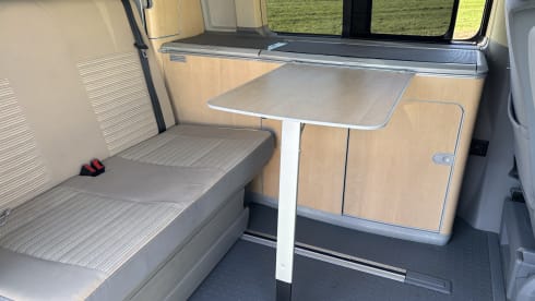 4-person Volkswagen California bus camper T5