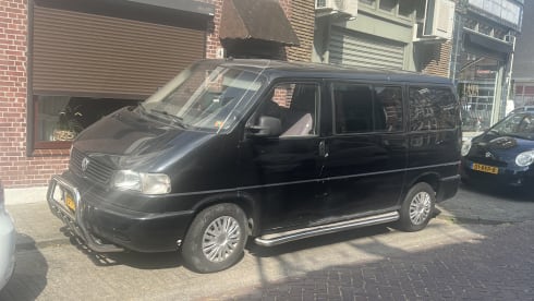 2p Volkswagen campervan from 1999