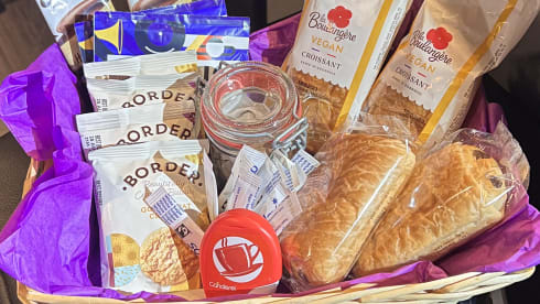 Becky – Ford Transit Custom Campervan 4 Beth 