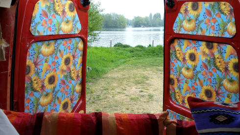 On the road with Red Hot Chili Pepper bus (2 persons)