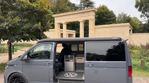Vincent  – 4 berth Volkswagen campervan from 2022