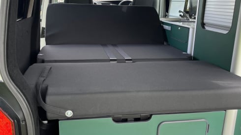 Curly – 4 berth Volkswagen Transporter Campervan from 2022
