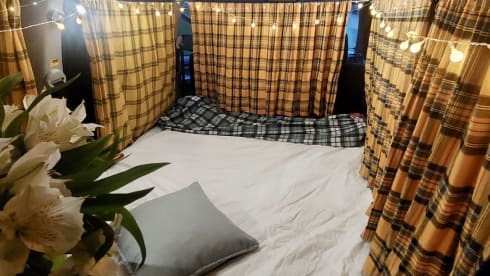 san – super cosy  - automatic campervan. price  includes insurance !