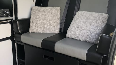 Sid – 2 Berth Renault Off-Grid Campervan