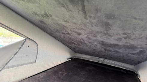 Bessie  – 4 berth Volkswagen campervan from 2022