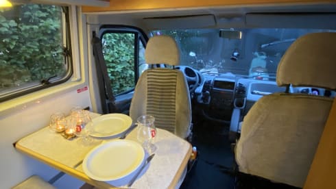 HUGO – 2p Fiat bus uit 2006