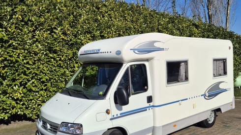 2 Persoons half-integraal Adria Mobil