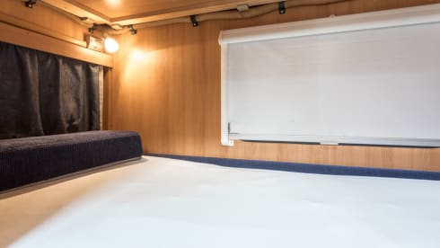 Dethleffs Advantage  – 4 person camper with bunk beds and air conditioning from 2011