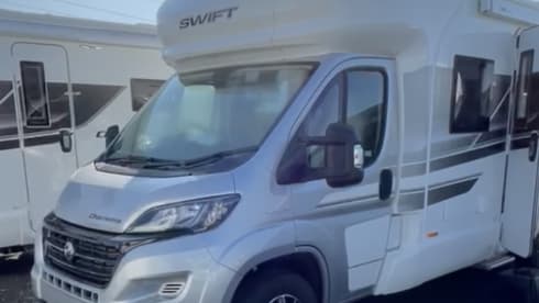 Family adventure  – swift luxury motorhome