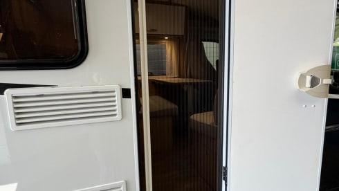 2-seater Citroën semi-integrated from 2022