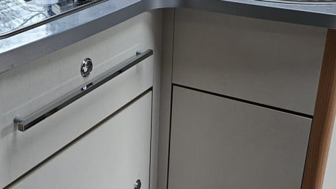 4p Challenger semi-integrated from 2014