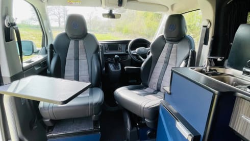 Bob – 4 berth VW Campervan (2023)