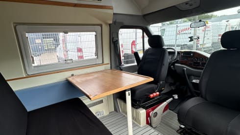 4p Volkswagen bus from 1998