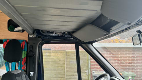 Rendang – Off-Grid Ford Bus Camper - 2p. - for real adventurers