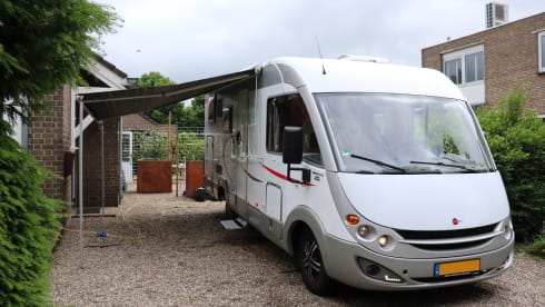 Camper with top layout