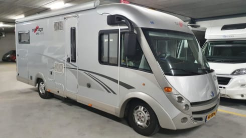 Edens Wanderlust – Luxury camper with every convenience, a dream on wheels!