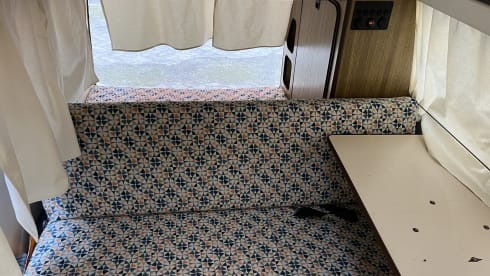 Vanuà – Fantastic Vintage Westfalia Van